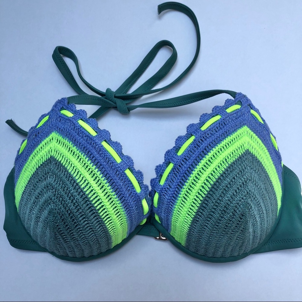 Shade & Shore Sage Crochet Halter Bikini Top